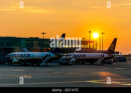 Ryanair-Flugzeug am Flughafen London-Stansted, England, UK Stockfoto