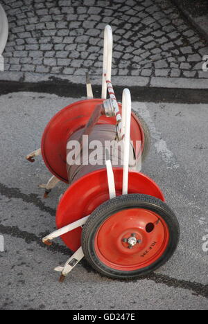 Brände, Dachbrand eines Mehrfamilienhauses, Stollbergstraße, München, 25.2.2010, Zusatz-Rechteklärung-nicht möglich Stockfoto