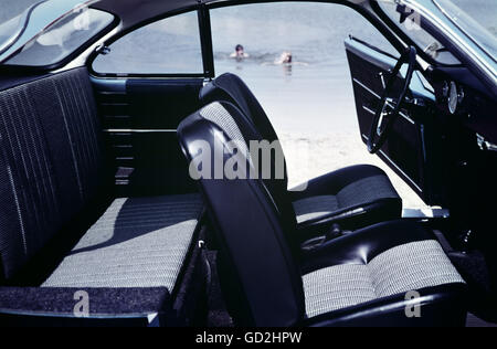 Transport / Transport, Autos, Volkswagen, VW 1600 Karmann-Ghia Coupé, Typ 34, Innenansicht, Sitze, Deutschland, Ende der 1960er Jahre, Zusatzrechte-Abfertigung-nicht vorhanden Stockfoto