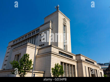 Der Newton Gebäude Teil des Campus der Nottingham Trent University in Nottingham City Centre England UK Stockfoto