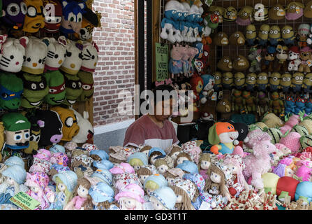 Madrid, Spanien, 11 St Juli 2016.  Ein Sommertag und ein Kinder-Store in Conde Duque Center, Madrid, Spanien. Enrique Davó/Alamy Live-Nachrichten. Stockfoto