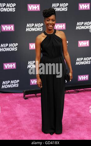 Franchesca Ramsey im Ankunftsbereich für VH1 Hip Hop Honors: All Hail The Queens, David Geffen Hall im Lincoln Center, New York, NY 11. Juli 2016. Foto von: Kristin Callahan/Everett Collection Stockfoto