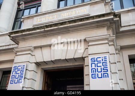 London, UK. 11. Juli 2016. Das Science Museum in Kensington, London. Bildnachweis: Mark Kerrison/Alamy Live-Nachrichten Stockfoto
