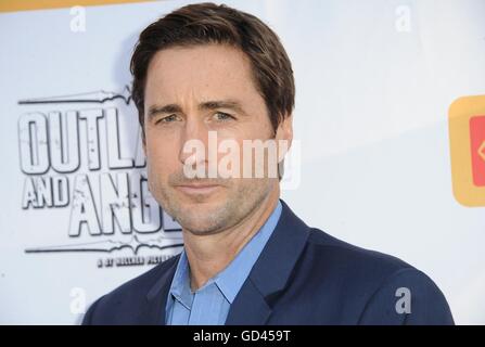 Los Angeles, CA, USA. 12. Juli 2016. Luke Wilson im Ankunftsbereich für OUTLAWS und Engel-Premiere, Ahrya Fine Arts Theater, Los Angeles, CA 12. Juli 2016. Bildnachweis: David Longendyke/Everett Collection/Alamy Live-Nachrichten Stockfoto