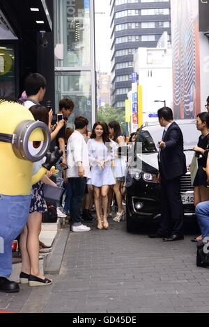 Seoul, Korea. 12. Juli 2016. Fiestar, Hyeong-Tak Sim und Su-Damm Park fördern Produkt zur Hautpflege MISSHA Schergen Serie in Seoul, Korea am 12. Juli 2016. (China und Korea Rechte heraus) © TopPhoto/Alamy Live-Nachrichten Stockfoto