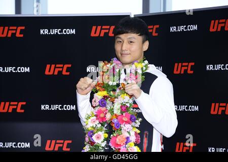 Seoul, Korea. 12. Juli 2016. Koreanische Superboy-ho Choi hält QA Pressekonferenz in Seoul, Korea am 12. Juli 2016. (China und Korea Rechte heraus) © TopPhoto/Alamy Live-Nachrichten Stockfoto