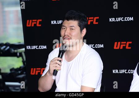 Seoul, Korea. 12. Juli 2016. Koreanische Superboy-ho Choi hält QA Pressekonferenz in Seoul, Korea am 12. Juli 2016. (China und Korea Rechte heraus) © TopPhoto/Alamy Live-Nachrichten Stockfoto