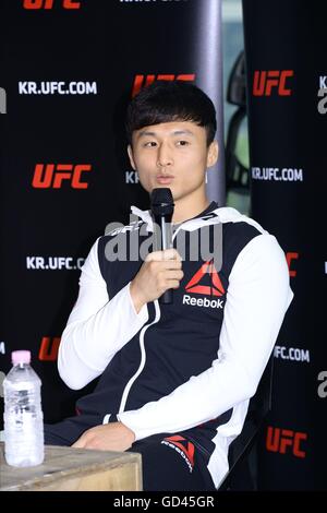 Seoul, Korea. 12. Juli 2016. Koreanische Superboy-ho Choi hält QA Pressekonferenz in Seoul, Korea am 12. Juli 2016. (China und Korea Rechte heraus) © TopPhoto/Alamy Live-Nachrichten Stockfoto