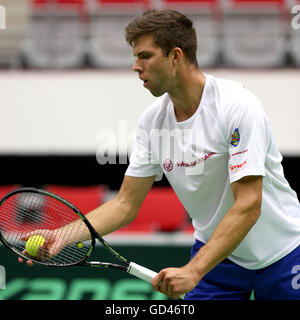 Trinec, Tschechische Republik. 13. Juli 2016. Tschechischer Tennisspieler Jiri Vesely in Aktion während des Trainings vor den Davis Cup Viertelfinal-match gegen Frankreich in Trinec, Tschechische Republik, 13. Juli 2016. Bildnachweis: Petr Sznapka/CTK Foto/Alamy Live-Nachrichten Stockfoto