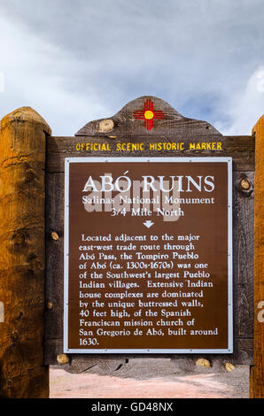Historische Markierung am Abo-Ruinen, Salinas Pueblo Missionen National Monument, New Mexico, USA Stockfoto