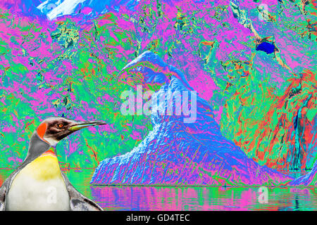 Ein fantastischer Vogel geformt Eisberg unter atemberaubende Küstenlandschaft unter Mount Walker in Paradise Bay von Graham Land auf der antarktischen Halbinsel mit einem Königspinguin. Stockfoto