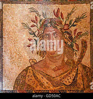 Mosaik-die vier Jahreszeiten, Büste des Herbstes, Haus des Dionysos, Zimmer 3, archäologischer Park, Paphos, Republik Zypern / Paphos Stockfoto