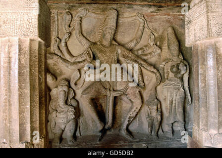 Schnitzereien in Ravana Padi Höhle Stockfoto