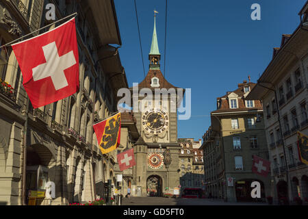 Ein Foto von der Zytglogge Turm in Bern, Schweiz. Es ist eine Sehenswürdigkeit und ein UNESCO-Weltkulturerbe. Stockfoto