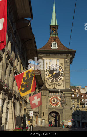 Ein Foto von der Zytglogge Turm in Bern, Schweiz. Es ist eine Sehenswürdigkeit und ein UNESCO-Weltkulturerbe. Stockfoto