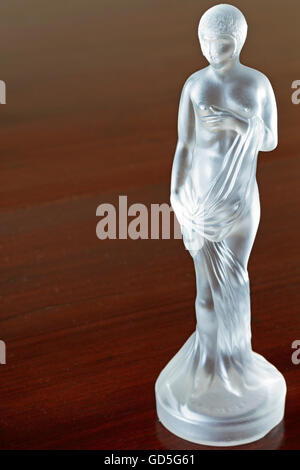 Art-Deco-Stil Glas Statuette aus den 1920er Jahren gemachten Schweig, Müller & Co Stockfoto