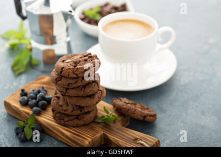 Schokoladenkekse mit Kaffee Stockfoto