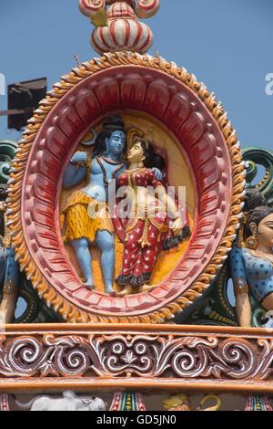 Lord Shiva und Parvati Statue Math, Puri, Orissa, Indien, Asien Stockfoto