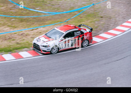 8. Wyścig Górski - Limanowa, Przełęcz Pod Ostrą 8. Hill Climb Rennen - Limanowa, Gebirgspass im Ostra Stockfoto