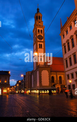 Augsburg, Maximilianstraße, Maximilianstraße, Perlach-Turm, romantische Straße, Romantische Strasse, Schwaben, Bayern, Deutschland, Europa Stockfoto