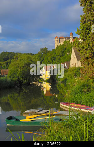 Harburg, Swabia, Harburger Schloss, Wörnitz Fluss, romantische Straße, Romantische Strasse, Bayern, Deutschland, Europa Stockfoto