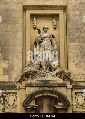 Udine, Italien verschiedene Gebäude und Skulpturen Stockfoto