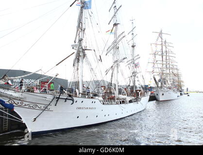 Norwegisch voll getakelt tall ship Christian Radich bei Juli 2016 Tall Ship Veranstaltung Delfsail in Delfzijl, Niederlande Stockfoto