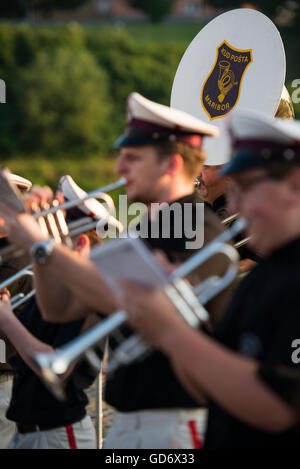 Marching Band KUD Pošta Maribor durchführen in den Straßen von Maribor am Festival Lent, Maribor, Slowenien, 2016 Stockfoto