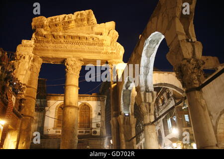 Historische Ruinen in der Nähe der Umayyaden-Moschee in der Stadt Damaskus in Syrien im Nahen Osten Stockfoto