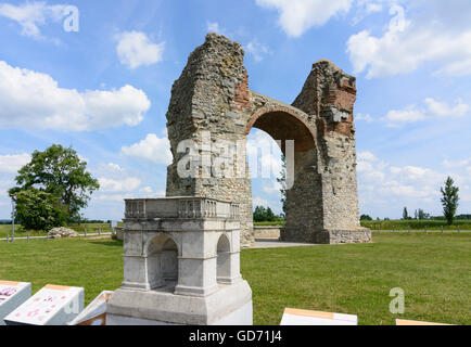 Petronell-Carnuntum: Römische Stadt Tor Heidentor, Österreich, Niederösterreich, Niederösterreich, Donau Stockfoto