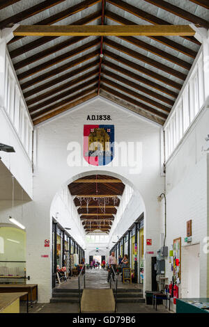 Im Inneren Markt namens The Shambles in Devizes Wiltshire UK Stockfoto