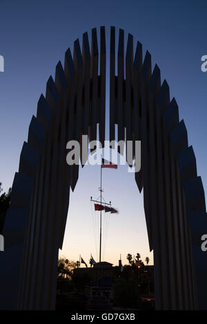 USS Arizona Signalmast von Ernest W. McFarland Memorial, Wesley Bolin Memorial Plaza, Phoenix, Arizona Stockfoto