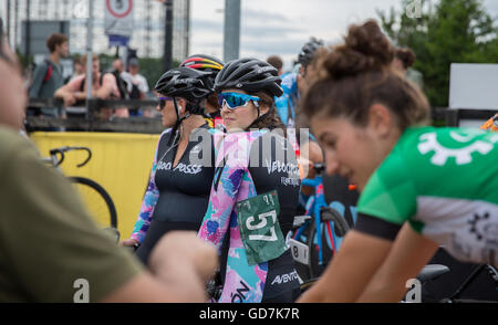 Red Hook Crit London 2016 Radfahren Criterium festen Gang Fahrrad Singlespeed Bycycle Track Fahrräder Zyklus Race Event Greenwich Stockfoto