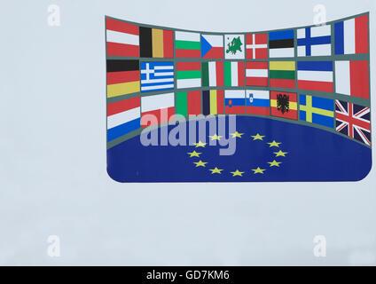 Mitgliedstaaten der Europäischen Union, Fahnen, Banner, Logos, alle EU-Länder in ein Kunstwerk, Land Mitgliedschaft Logo Banner Flagge Stockfoto