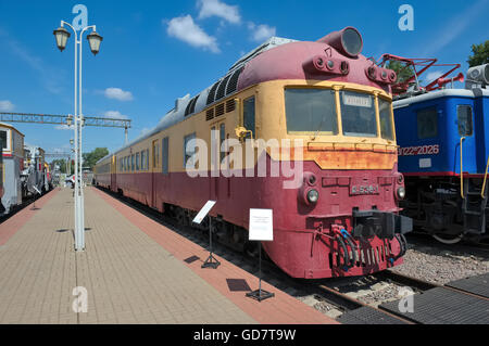 Personenzug Diesel Baujahr D1-538 im Auftrag der UdSSR 1973 im ungarischen Werk Hans-Mavag, Museum der Eisenbahnverkehr Stockfoto