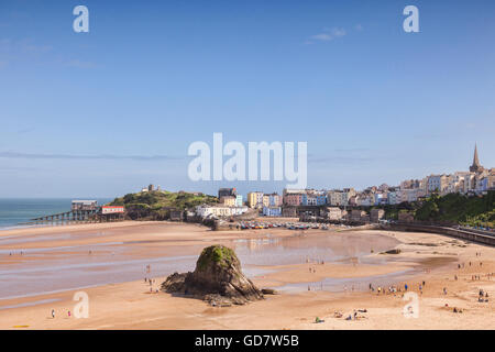 North Beach und dem Hafen, Tenby, bei Ebbe, Pembrokeshire, Wales, UK Stockfoto