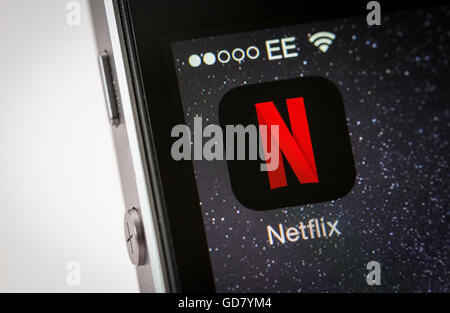 Netflix-App auf einem iPhone-Smartphone Stockfoto