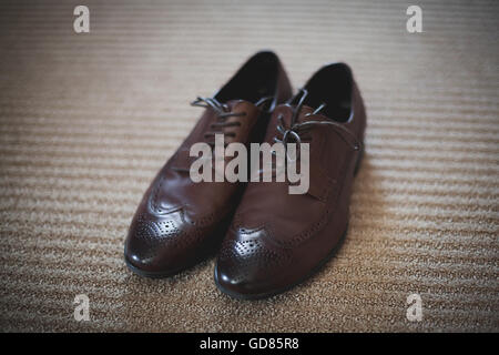 Klassischen braun Leder männliche Schuhe, Nahaufnahme Stockfoto