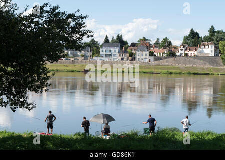 Europa, Frankreich, Region Loiret, Loire Fluß an Chateauneuf Sur Loire Stockfoto