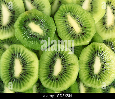 Hintergrund der Kiwi Scheiben (Kiwi). Stockfoto