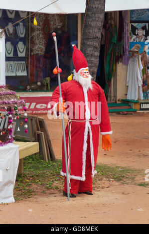 Santa Claus am Samudra Strand von Kovalam. Kerala. Indien Stockfoto