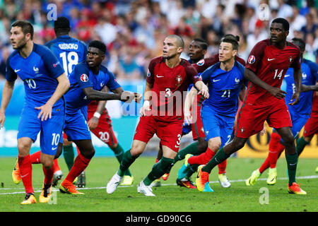 Saint-Denis, Frankreich. © 10. Juli 2016. Pepe (POR) Fußball: UEFA EURO 2016 Finale match zwischen Portugal 1-0 Frankreich im Stade de France in Saint-Denis, Frankreich. © D . Nakashima/AFLO/Alamy Live-Nachrichten Stockfoto