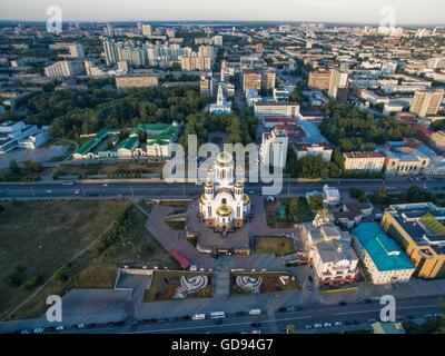 (160714)--EKATERINBURG (Russland), 14. Juli 2016 (Xinhua)--die Antenne Foto aufgenommen am 11. Juli 2016, zeigt der Allerheiligenkirche in Jekaterinburg, Russland. (Xinhua/Bai Xueqi) Stockfoto