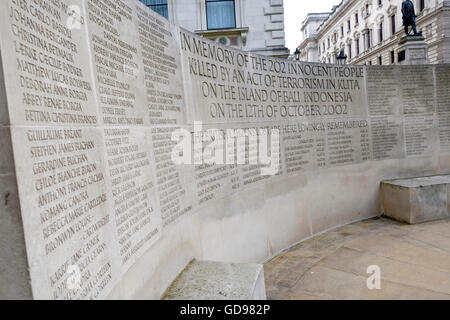 Das Bali Bombardierungen Denkmal ist ein dauerhaftes Denkmal im Zentrum von London für die Opfer der Bombardierungen 2002 in Bali, Indonesien. Stockfoto