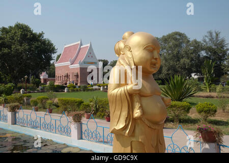 Der Thai Buddha Vihar, Sarnath, Varanasi, Uttar Pradesh, Indien. Stockfoto