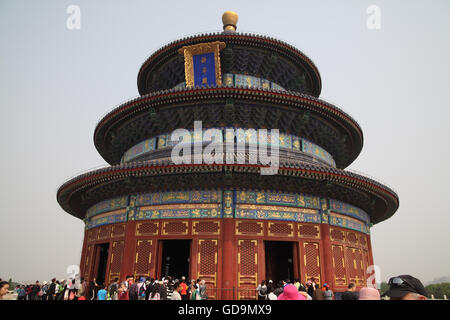 Der Tempel des Himmels. Sehen Sie einen dünnen Stab am Anfang jeder Abschnitt es es gibt als Schutz gegen Blitzschlag. Peking, China. Stockfoto