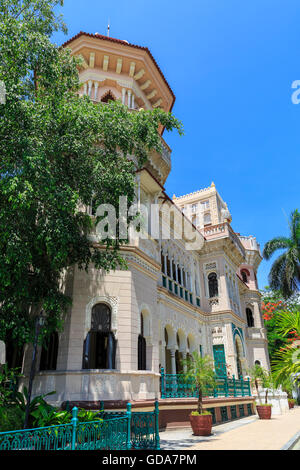 Palacio de Valle, historisches Herrenhaus Hotel und Restaurant im maurischen und gotischen Baustil, Punta Gorda, Cienfuegos, Kuba Stockfoto