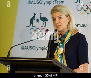 Sydney, Australien. 14. Juli 2016. Die Australian Olympic Committee (AOC) Chef de Mission, Kitty Kühler, spricht während einer Pressekonferenz in Sydney. Bildnachweis: Hugh Peterswald/Pacific Press/Alamy Live-Nachrichten Stockfoto