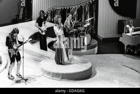 ABBA gewinnt den European Songcontest in Brighton Björn Ulvaeus, Anni-Frid Lyngstad, Agnetha Fältskog und Benny Andersson auf der Bühne Stockfoto