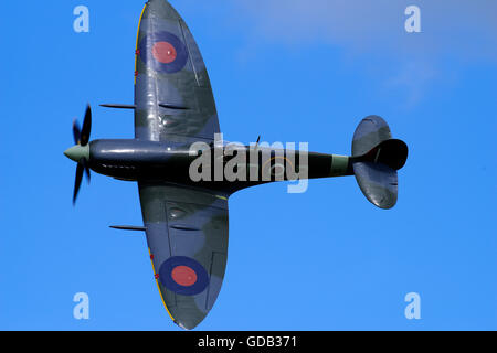 Vickers Supermarine Spitfire MH434, G-ASVJ, bei Old Warden Stockfoto